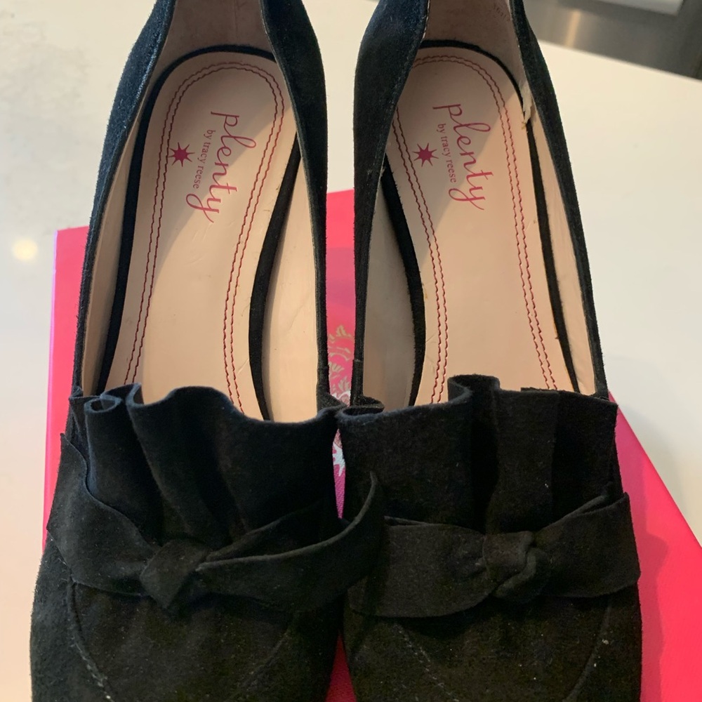 Tracy Reese ‘Plenty’ Black suede pump. 3 inch heel. Size: 6.5